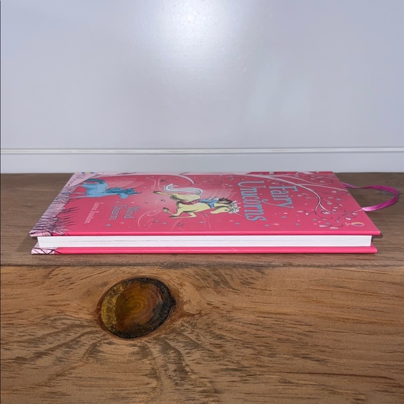 🛍️ 3 for $20 🛍️ - Fairy Unicorns Book with Colourful Covers - Picture 11 of 13